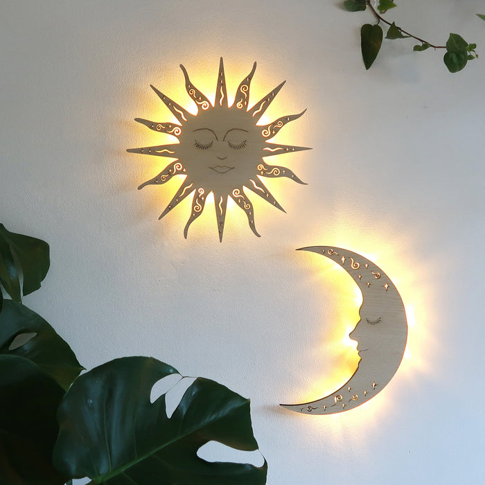 Light Wood Sun & Moon Battery Wall Lamp - coppermoonboutique